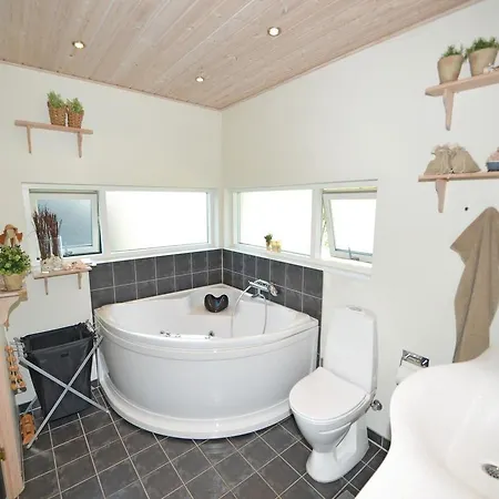 Holiday Kalvehaven O-588 Ebeltoft